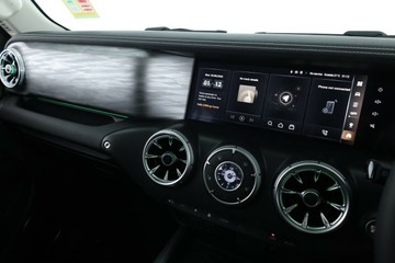 https://vehicle-cdn.autoleague.cloud/34486_805752_23.jpg