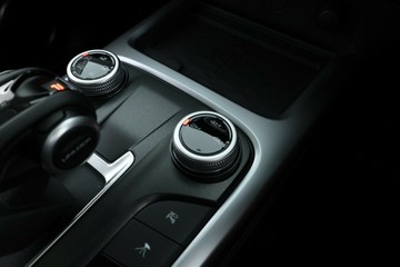 https://vehicle-cdn.autoleague.cloud/34486_805752_29.jpg