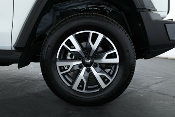https://vehicle-cdn.autoleague.cloud/34486_805752_4.jpg