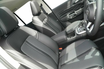https://vehicle-cdn.autoleague.cloud/34486_813114_10.jpg