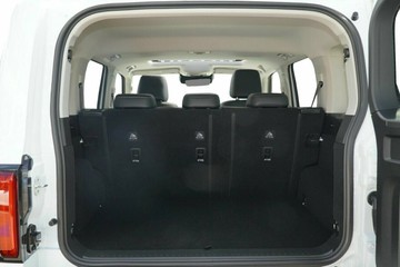 https://vehicle-cdn.autoleague.cloud/34486_813114_19.jpg