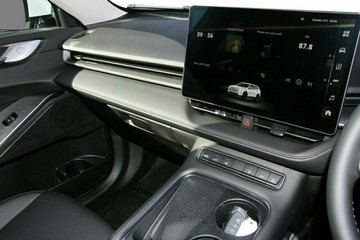 https://vehicle-cdn.autoleague.cloud/34486_818679_10.jpg