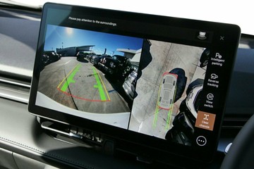 https://vehicle-cdn.autoleague.cloud/34486_818679_12.jpg