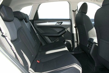 https://vehicle-cdn.autoleague.cloud/34486_835886_6.jpg