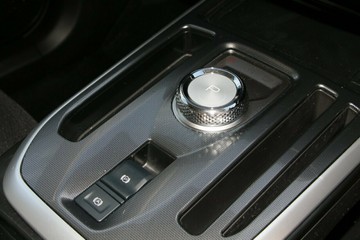 https://vehicle-cdn.autoleague.cloud/34486_835894_10.jpg