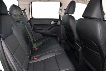 https://vehicle-cdn.autoleague.cloud/34486_839871_8.jpg