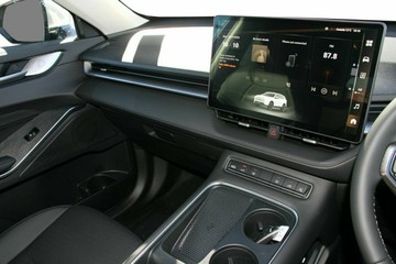 https://vehicle-cdn.autoleague.cloud/34486_841846_11.jpg