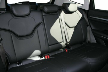 https://vehicle-cdn.autoleague.cloud/34486_841846_9.jpg