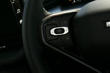 https://vehicle-cdn.autoleague.cloud/34486_841849_13.jpg