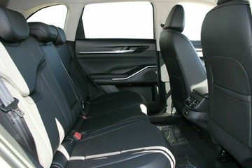 https://vehicle-cdn.autoleague.cloud/34486_841849_6.jpg