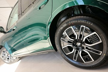 https://vehicle-cdn.autoleague.cloud/34486_844370_4.jpg