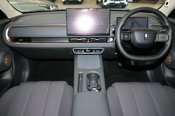https://vehicle-cdn.autoleague.cloud/34486_844370_6.jpg