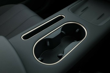 https://vehicle-cdn.autoleague.cloud/34486_844373_28.jpg