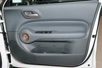 https://vehicle-cdn.autoleague.cloud/34486_844517_15.jpg