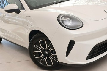 https://vehicle-cdn.autoleague.cloud/34486_844517_2.jpg