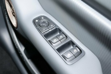 https://vehicle-cdn.autoleague.cloud/34486_844517_8.jpg