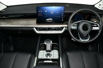 https://vehicle-cdn.autoleague.cloud/34486_849529_6.jpg