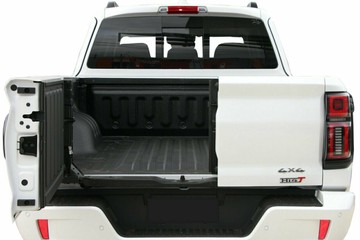 https://vehicle-cdn.autoleague.cloud/34486_849561_18.jpg