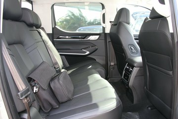 https://vehicle-cdn.autoleague.cloud/34486_849584_7.jpg