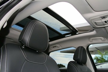 https://vehicle-cdn.autoleague.cloud/34486_854405_12.jpg