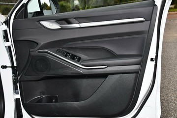 https://vehicle-cdn.autoleague.cloud/34486_854517_5.jpg