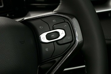 https://vehicle-cdn.autoleague.cloud/34486_860907_15.jpg