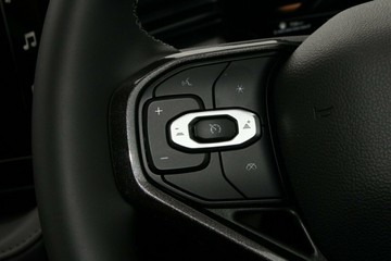 https://vehicle-cdn.autoleague.cloud/34486_860907_16.jpg