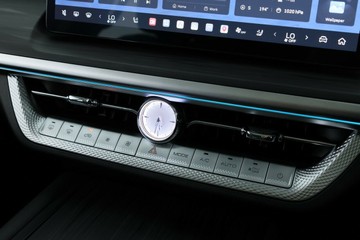 https://vehicle-cdn.autoleague.cloud/34486_861100_25.jpg