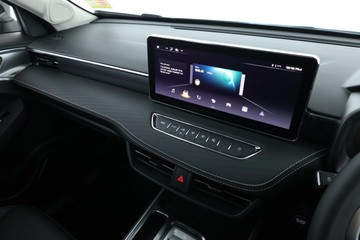 https://vehicle-cdn.autoleague.cloud/34486_8801426_22.jpg