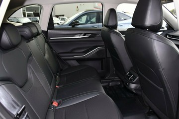 https://vehicle-cdn.autoleague.cloud/34486_895113_8.jpg