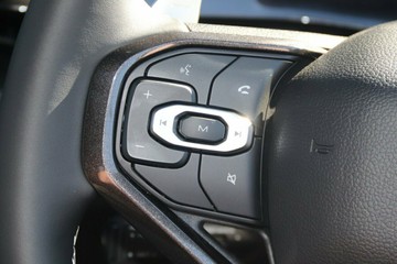 https://vehicle-cdn.autoleague.cloud/34486_898869_8.jpg