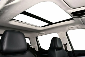 https://vehicle-cdn.autoleague.cloud/34486_941467_15.jpg