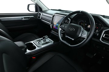 https://vehicle-cdn.autoleague.cloud/34487_701754_18.jpg