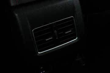 https://vehicle-cdn.autoleague.cloud/34487_701754_33.jpg