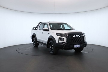 https://vehicle-cdn.autoleague.cloud/34487_701754_4.jpg