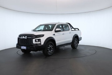https://vehicle-cdn.autoleague.cloud/34487_701754_9.jpg