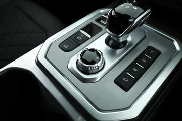 https://vehicle-cdn.autoleague.cloud/34487_701780_26.jpg