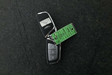 https://vehicle-cdn.autoleague.cloud/34487_701780_34.jpg