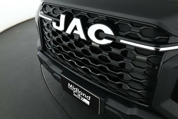 https://vehicle-cdn.autoleague.cloud/34487_701780_7.jpg