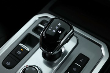 https://vehicle-cdn.autoleague.cloud/34487_70251800_26.jpg