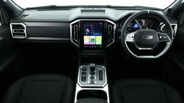 https://vehicle-cdn.autoleague.cloud/34487_70252400_28.jpg