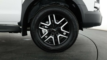 https://vehicle-cdn.autoleague.cloud/34487_702604_23.jpg