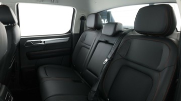https://vehicle-cdn.autoleague.cloud/34487_702604_26.jpg