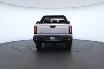https://vehicle-cdn.autoleague.cloud/34487_70297300_13.jpg