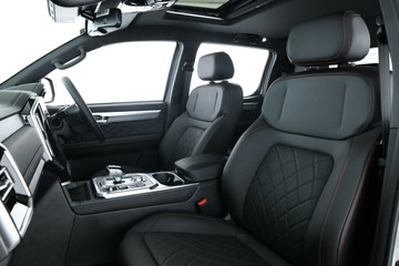 https://vehicle-cdn.autoleague.cloud/34487_70297300_33.jpg