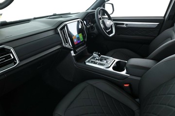 https://vehicle-cdn.autoleague.cloud/34487_70297300_34.jpg