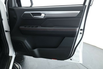 https://vehicle-cdn.autoleague.cloud/34487_70303400_18.jpg