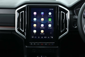 https://vehicle-cdn.autoleague.cloud/34487_70303400_25.jpg