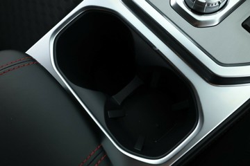 https://vehicle-cdn.autoleague.cloud/34487_70303400_31.jpg