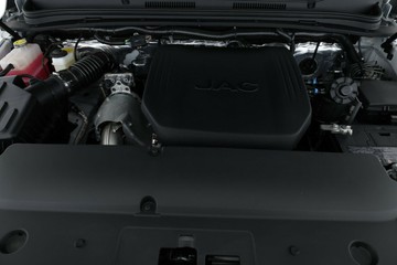 https://vehicle-cdn.autoleague.cloud/34487_70303400_7.jpg